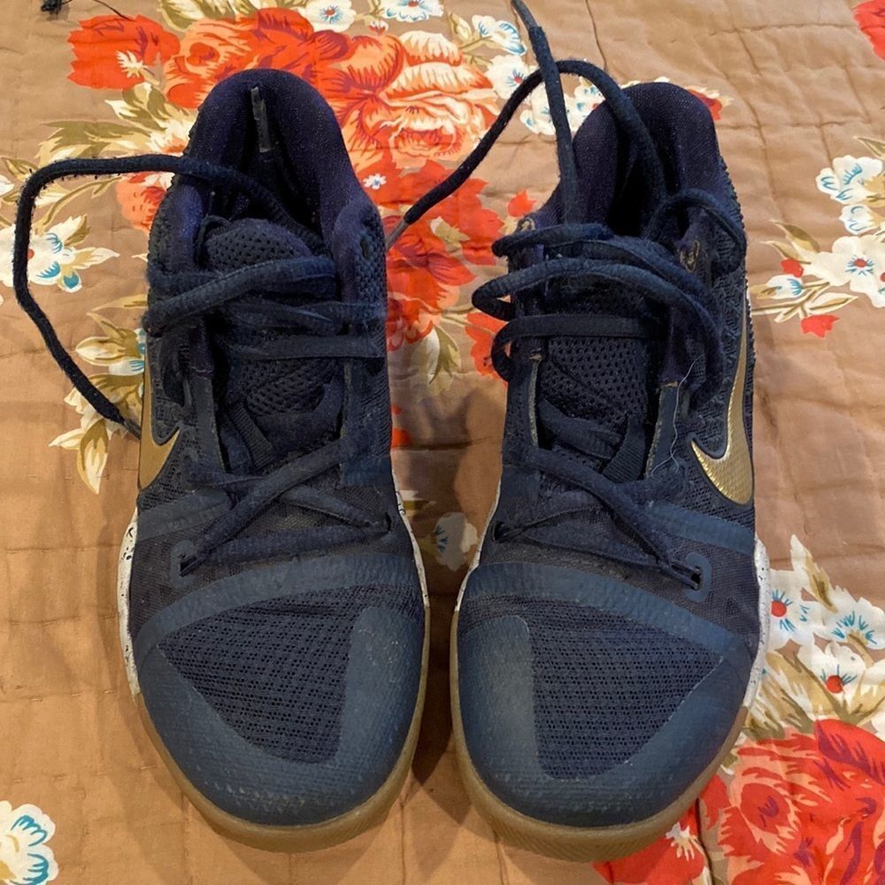 Nike Kylie Irving blue and gold boys sneakers size 13